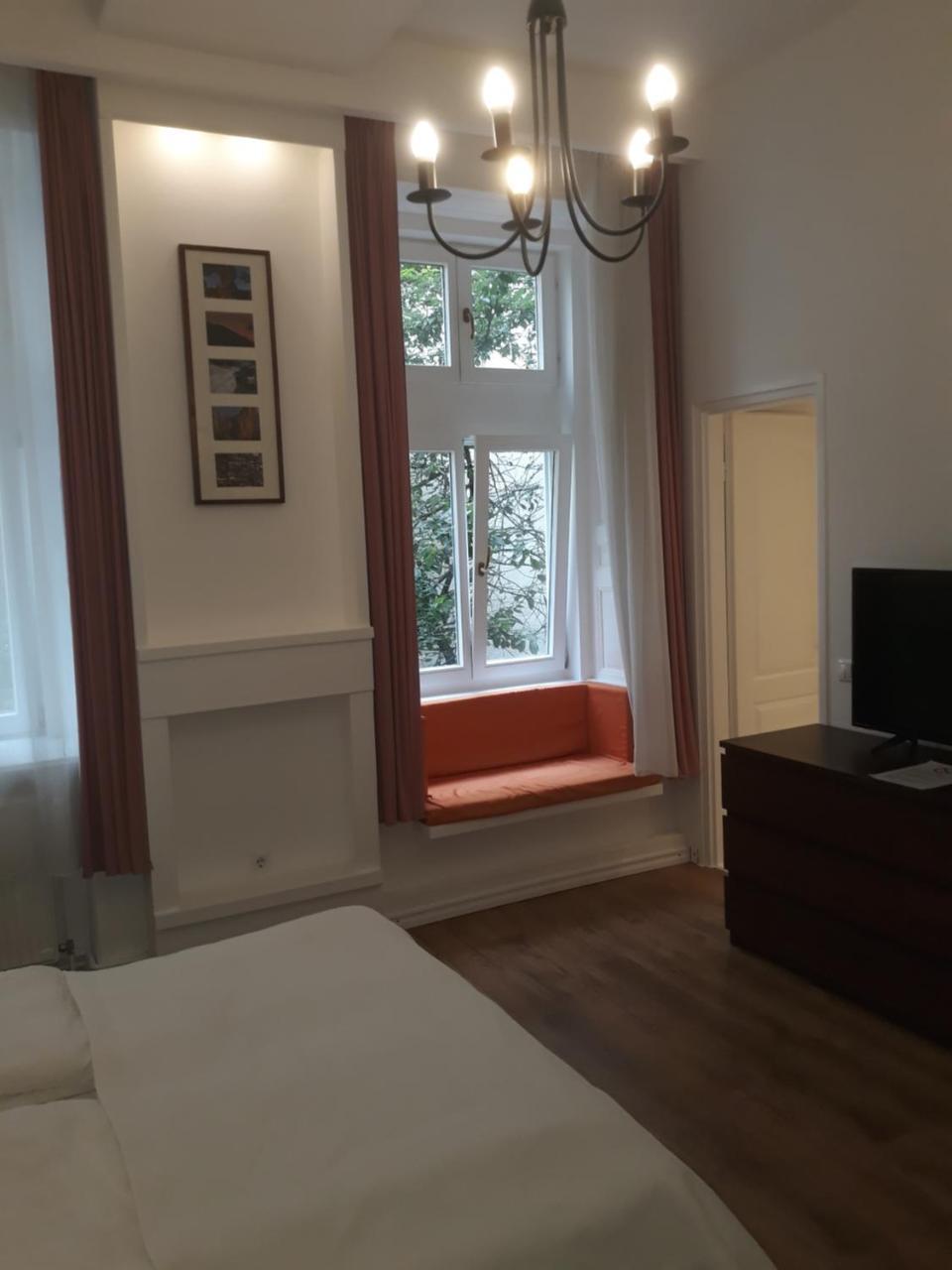 בודפשט Connection Guesthouse מראה חיצוני תמונה