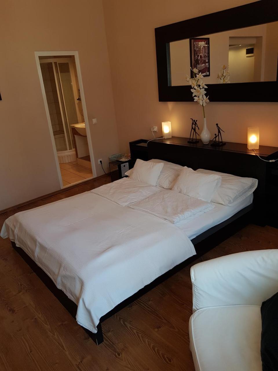 בודפשט Connection Guesthouse מראה חיצוני תמונה