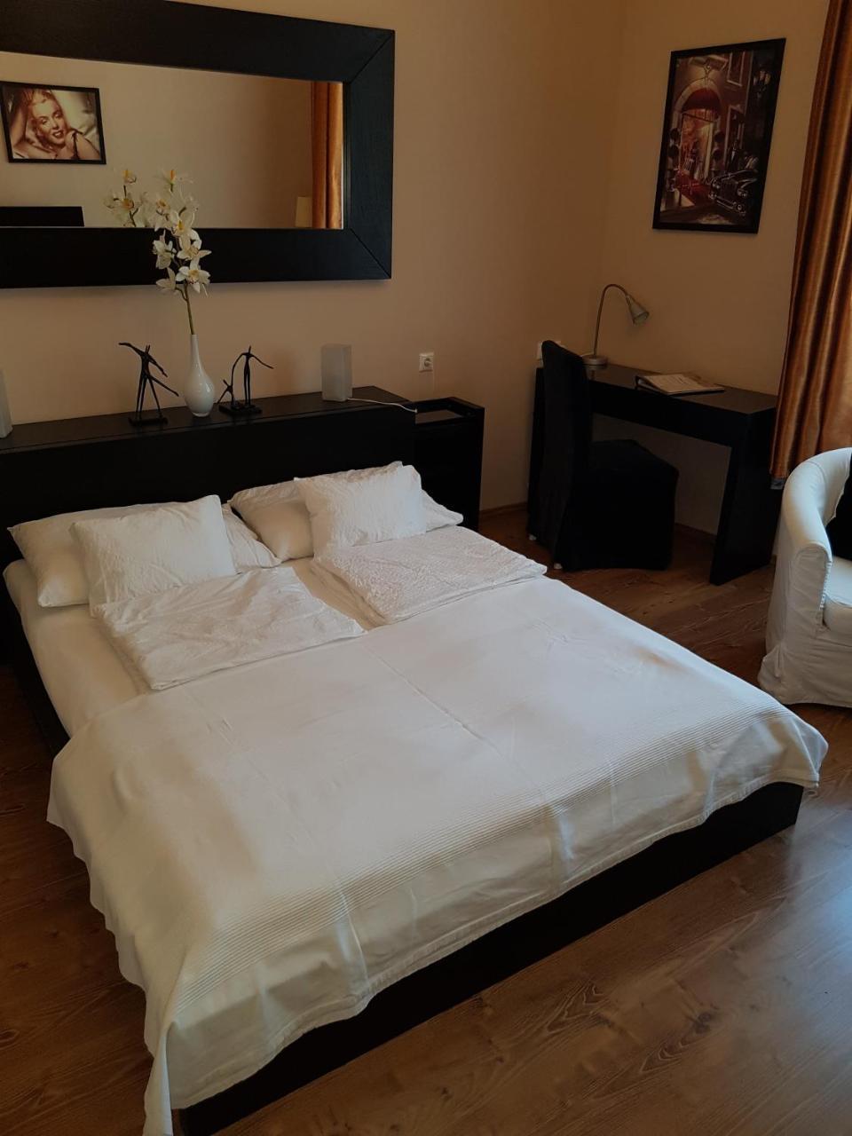 בודפשט Connection Guesthouse מראה חיצוני תמונה
